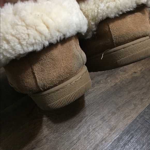 RJ’s fuzzies lambskin booties - Picture 7 of 7